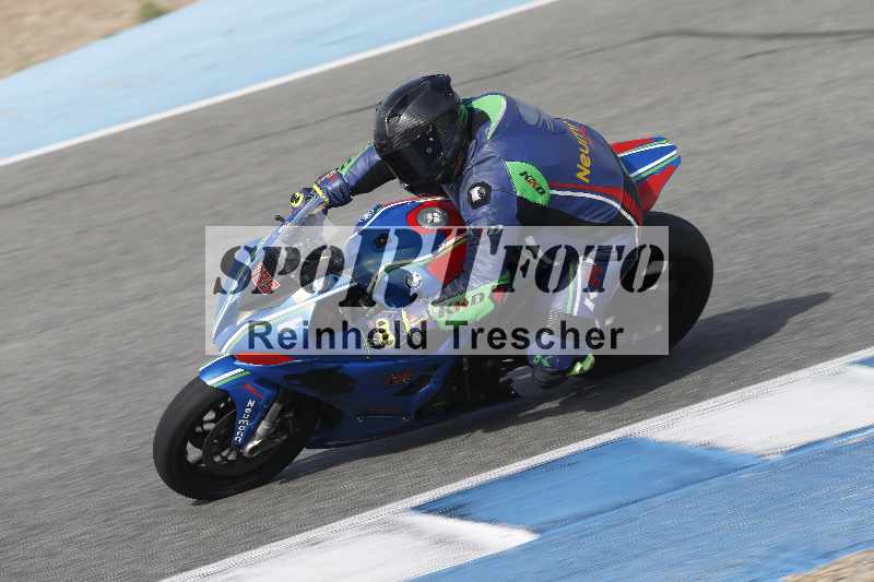 /Archiv-2024/01 26.-28.01.2024 Moto Center Thun Jerez/Gruppe gruen-green/735